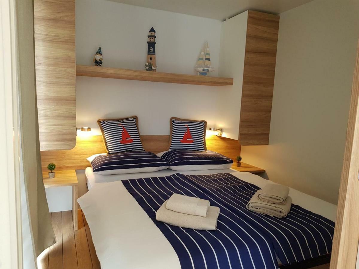 Mobile Home Biograd Na Moru Gapi House Luaran gambar